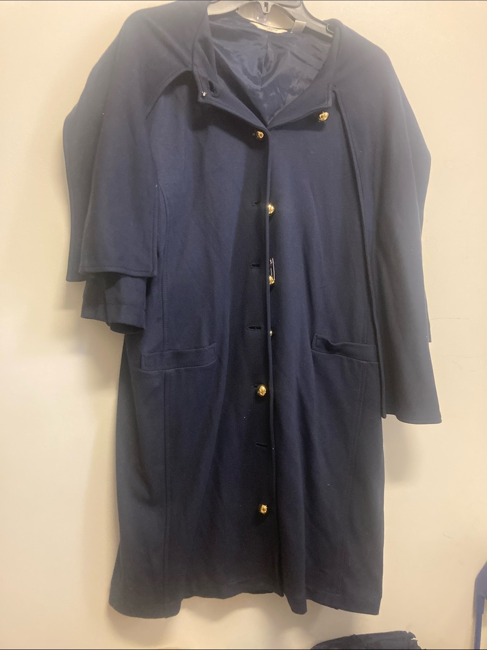 LIZ CLAIBORNE/Navy Trench Coat with Gold Buttons